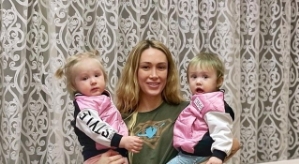 Алёна Ашмарина шокирована новостью о ДТП, в которое попал отец её двойняшек